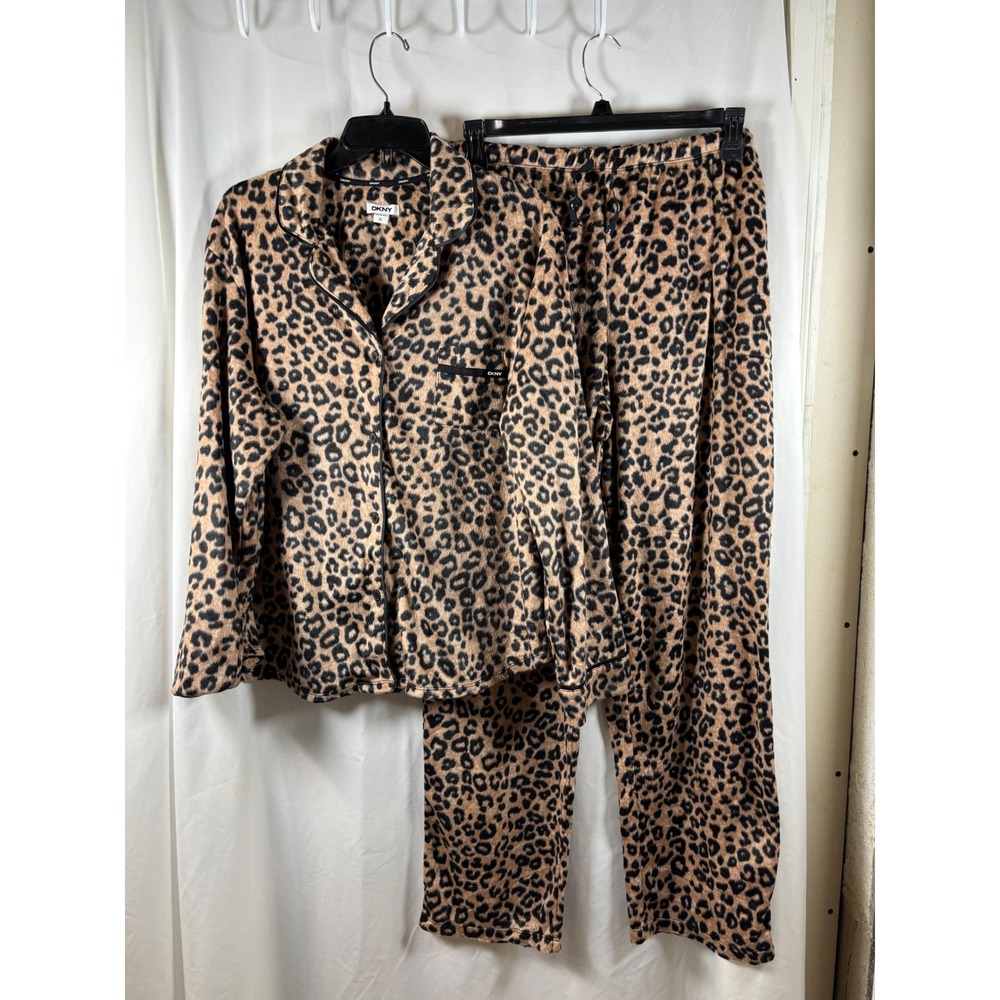 DKNY Leopard Print Fleece Pajama Set XL Tan Black Button Front Long Sleeve Cozy